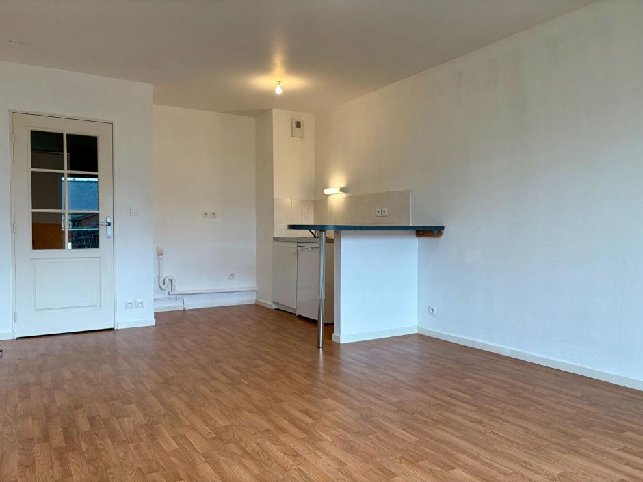 Ac3- location appartement 
st thurial
 1786868894