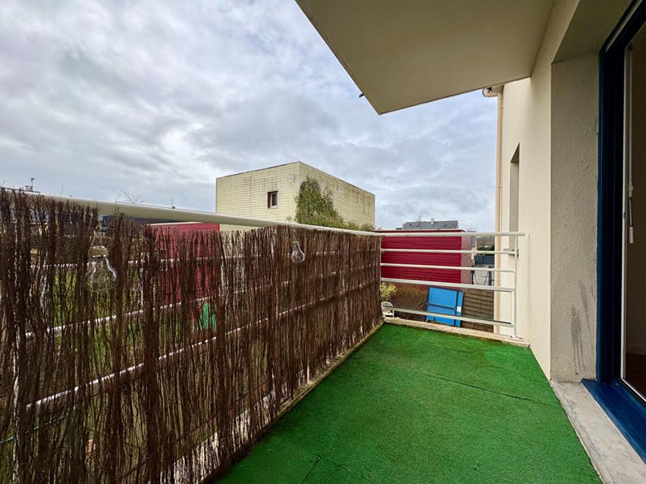 Ac3- location appartement 
st thurial
 1786868894
