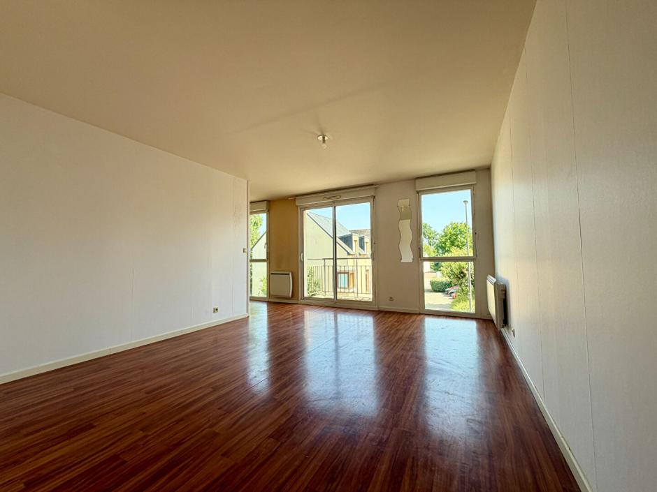 Ac3- location appartement 
tinteniac
 1786868898