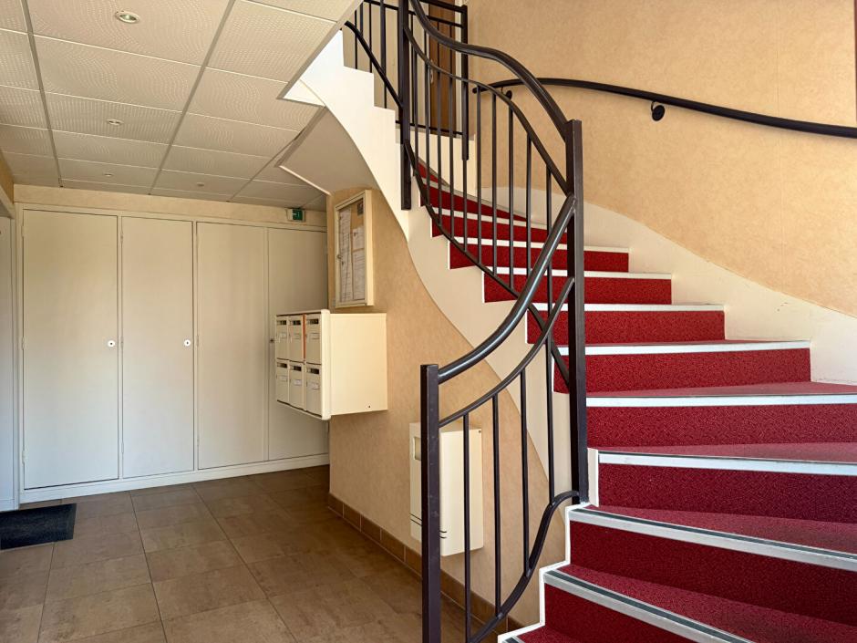 Ac3- location appartement 
tinteniac
 1786868898