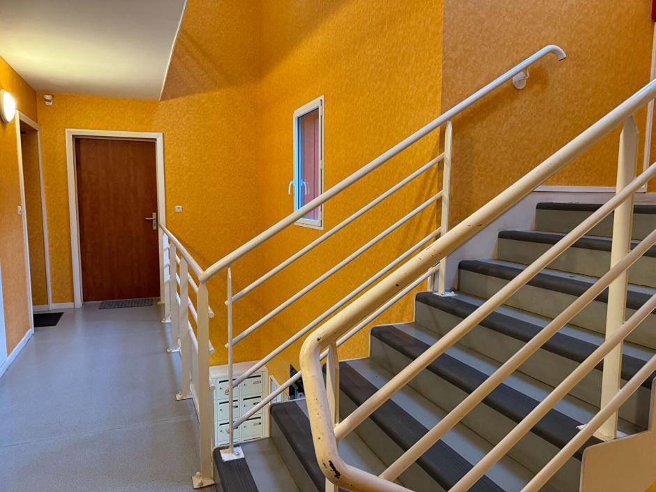 Ac3- vente appartement 
saint thurial
 1786868889