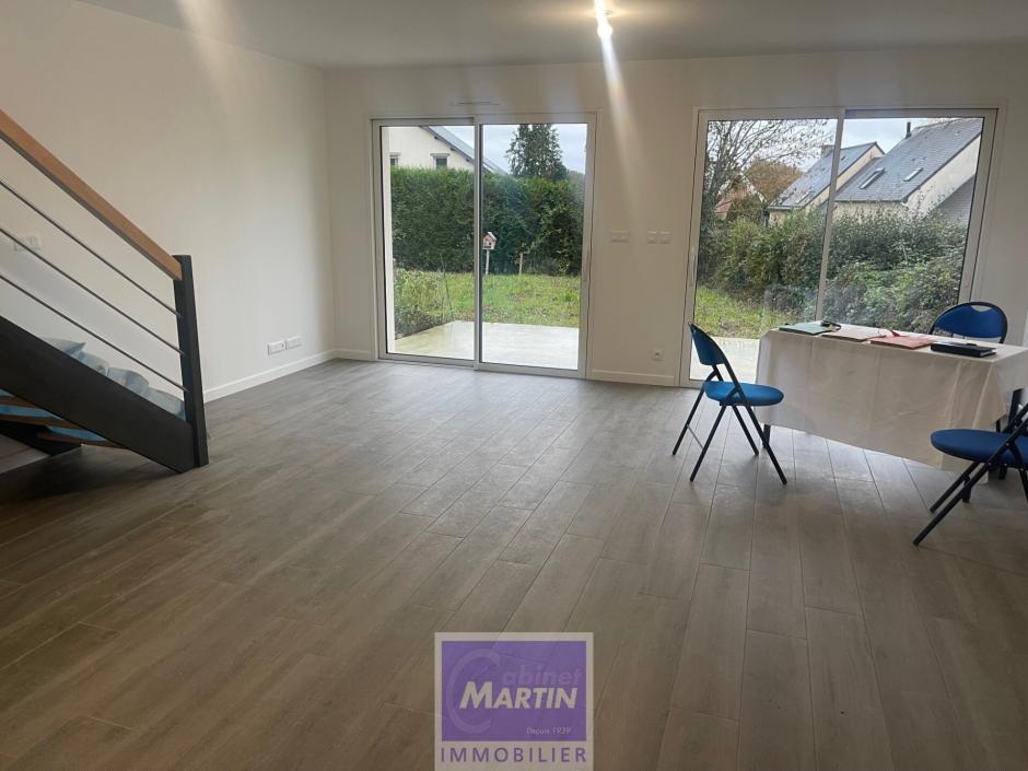 Ac3- vente maison montreuil-le-gast 1734741962